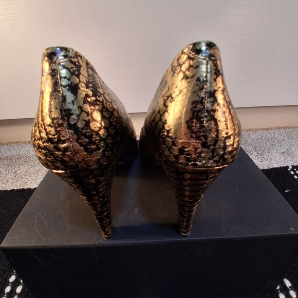 Women's Vince Camuto Kain Pointed Toe Mid Heel Pumps, Size 8  Golden - Picture 10 of 10